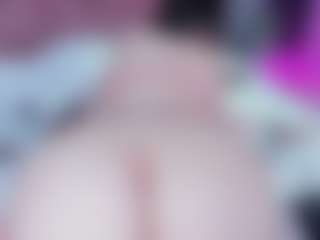 Live cam show with Amanda Cruz - Swallow on milfzrlive.com