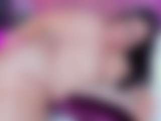 Live cam show with Amanda Cruz - Bedroom Ebony on fuklive.com