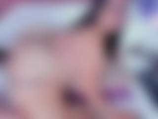 Live cam show with Amanda Cruz - Black Shaved Pussy on fapnchat