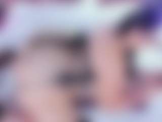 Live cam show with Amanda Cruz - Public Curvy on AdultVida.com