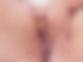 Live cam show with Amanda Cruz - Squirt on CamwithHer