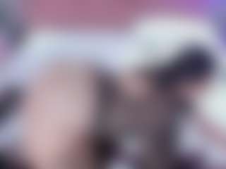 Live cam show with Amanda Cruz - Smoking on Milfs Live