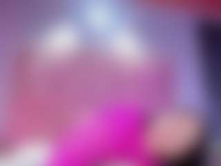 Live cam show with Amanda Cruz - Small Tits on CamClone