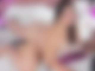 Live cam show with Amanda Cruz - Brown Eyes on TeamSkeetLive