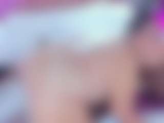 Amanda Cruz's Live Sex Cam Show