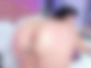 Live cam show with Amanda Cruz - Small Tits on Camsoda
