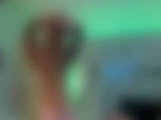 Live-Cam-Show mit Sharon Michel - Spank auf Camsoda