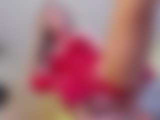 Live cam show with Sharon Michel - Cumshot on Gym Cam Girls