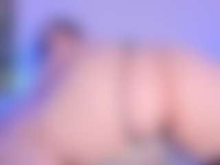 Vickyy Moore's Live Sex Cam Show