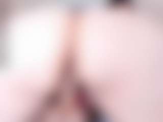 Vickyy Moore's Live Sex Cam Show