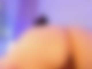 Vickyy Moore's Live Sex Cam Show