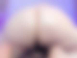 Vickyy Moore's Live Sex Cam Show