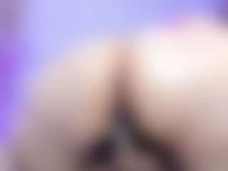 Vickyy Moore's Live Sex Cam Show