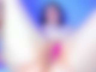 Live cam show with Vickyy Moore - Bikini on CamClone