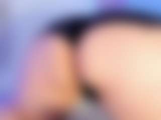 Vickyy Moore's Live Sex Cam Show