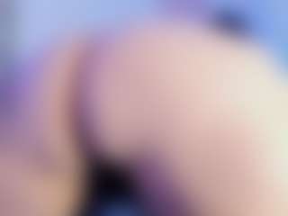 Vickyy Moore's Live Sex Cam Show
