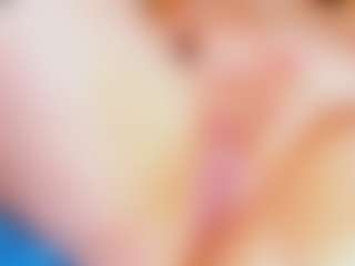 Vickyy Moore's Live Sex Cam Show