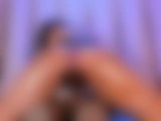 Live cam show with Ali Sweet - Ebony Teen (18+) on parknlotfishbdy