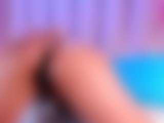 Live cam show with Ali Sweet - Cute on Milfs Live