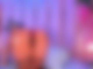 Live cam show with Ali Sweet - Oil on Latina Girls