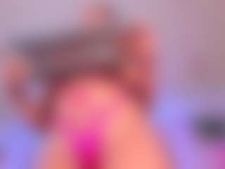 Live cam show with Ali Sweet - Ebony Small Tits on Camsoda