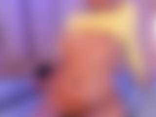 Live cam show with Ali Sweet - Oil on fapnchat