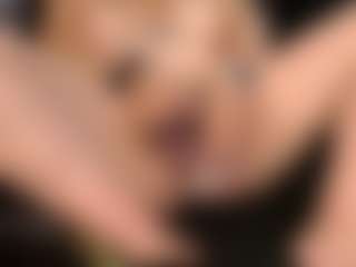 Live cam show with Ruby-Watson - Middle Aged on luckytryst.com | colombia