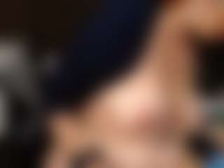 Live cam show with Ruby-Watson - Middle Aged on Camsoda
