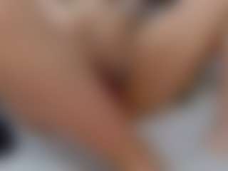 Live cam show with Ruby-Watson - BBW Mature on friskycurves.com