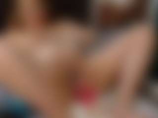 Live cam show with Ruby-Watson - Facial Piercings on Latina Girls