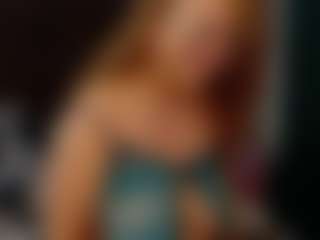 Live cam show with Ruby-Watson - Tease MILF on CSO-WL