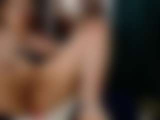 Live cam show with Ruby-Watson - Spy Granny on Camiplay Live