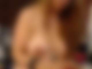 Transmissão ao vivo de Ruby-Watson, modelo de webcam MILF