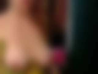 Live cam show with Ruby-Watson - Middle Aged on Camsoda