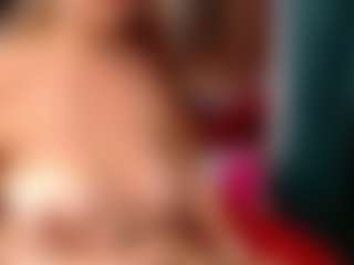 Ruby-Watson MILF webcam performer live streaming