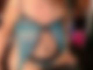 Live cam show with Ruby-Watson - Amateur on fuklive.com