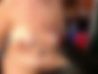 Live cam show with Ruby-Watson - Facial Piercings on CamSextacy