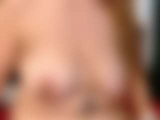 Live cam show with Ruby-Watson - BBW Middle Aged on Soda Cam