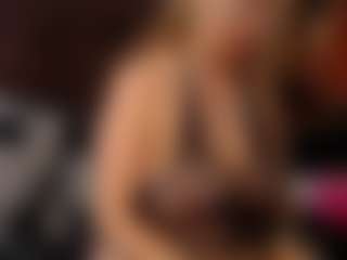 Live cam show with Ruby-Watson - Amateur Mature on CamSodaAdn