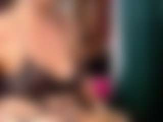 Live cam show with Ruby-Watson - Latina Mature on Hubzter Live | colombia