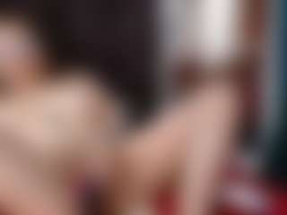 Live cam show with Ruby-Watson - Blonde Hair Middle Aged on SinfulBabes