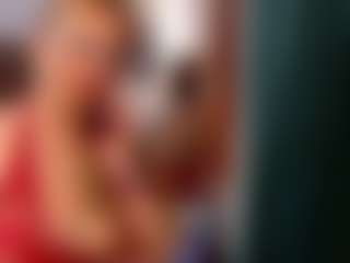 Live cam show with Ruby-Watson - Flashing on Mixed Magazine Live