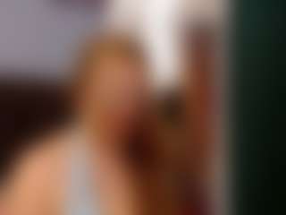 Live cam show with Ruby-Watson - Blonde Hair Amateur on CamwithHer