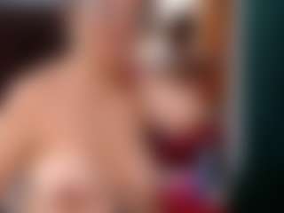 Ruby-Watson MILF webcam performer live streaming