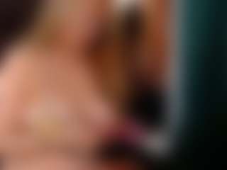 Show en direct avec Ruby-Watson - Asian Granny sur Camsoda