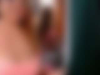 Live cam show with Ruby-Watson - Latina Mature on CamwithHer | colombia