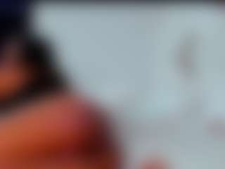 Live cam show with Stormy Butty - Squirt on Dare Cams
