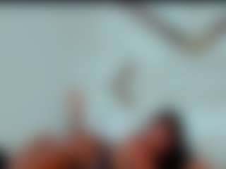 Live cam show with Stormy Butty - Gray Eyes on livesuperchat.net