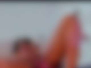 Live cam show with Stormy Butty - Athletic on Dolls Live