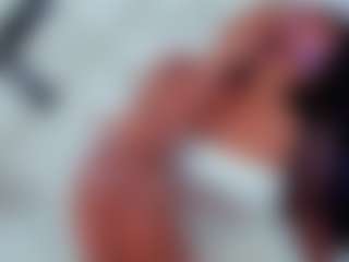 Live cam show with Stormy Butty - Camel Toe on Dolls Live